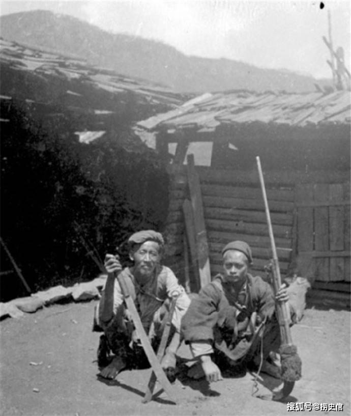 00687UNRzy7gK1HrpKld5&690.jpg
